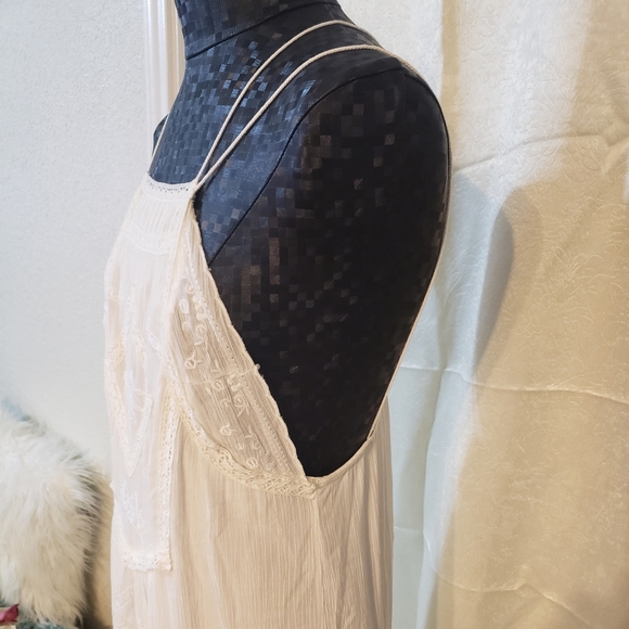 C&C California Odysseia Dress - Picture 4 of 8